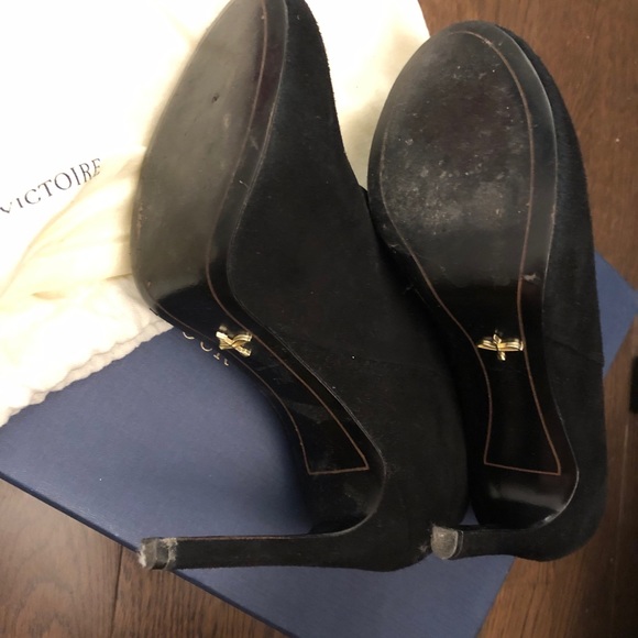 Pour La Victoire Suede Booties - Picture 3 of 5